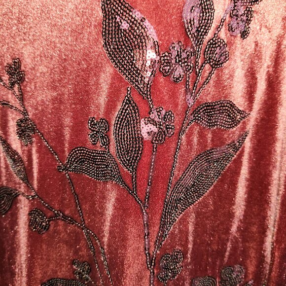 BEAUTFUL by Lawrence Zarian Stretch Velvety Sequin Tunic Cranberry - Picture 4 of 15